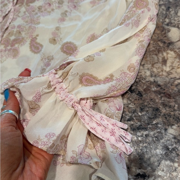 Women’s The Limited silk Floral Pink Blouse - Picture 2 of 5